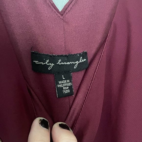 City triangles maroon dress - Picture 3 of 3